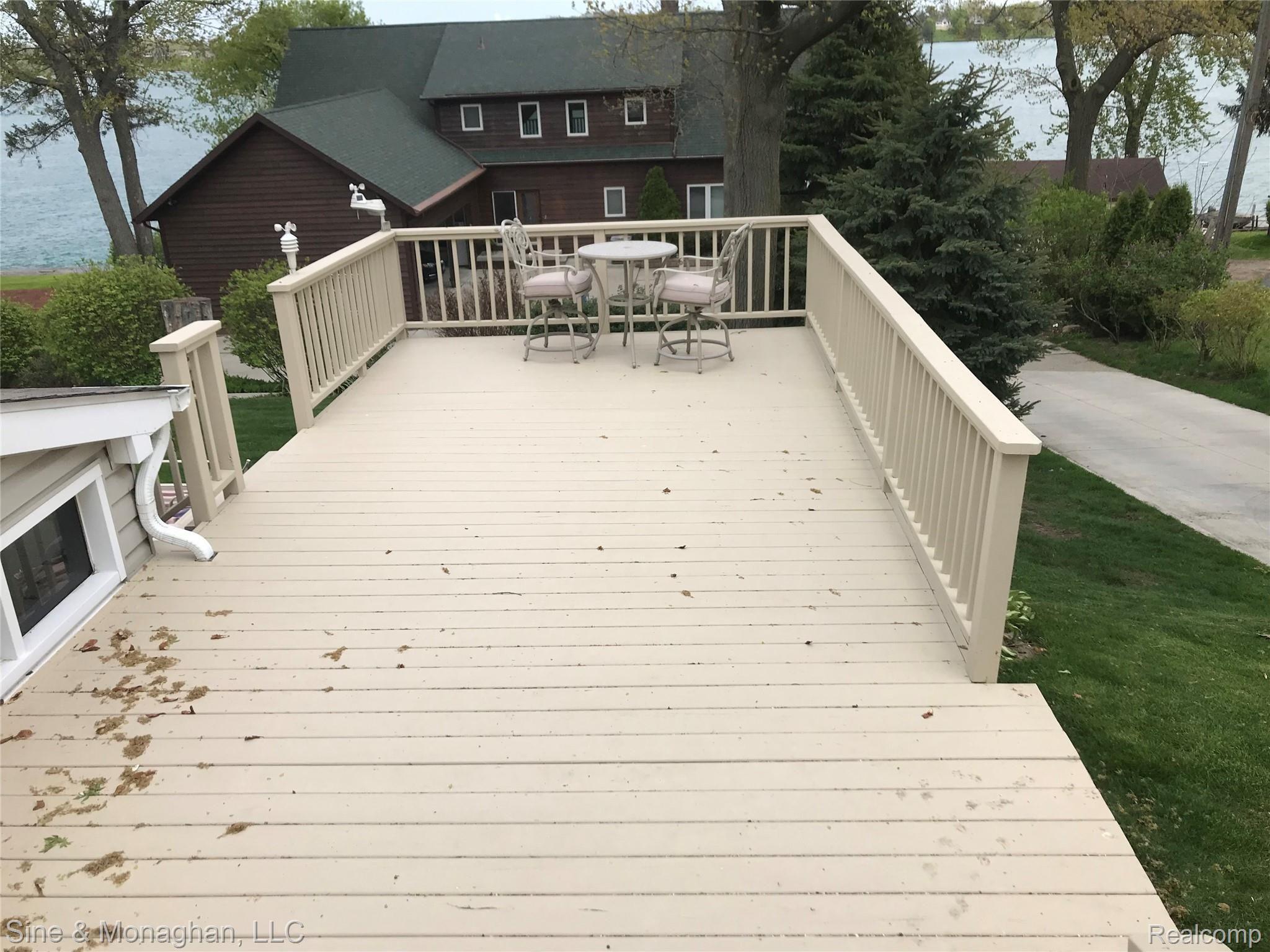 1447 River Road St. Clair, MI 48079 - Photo 20 of 64 20 DECK ON WATER SIDE 1447 RIVER RD.JPG