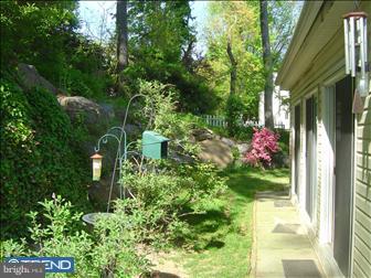 818 Evans Road Springfield, PA 19064 - Photo 6 of 6 Exterior Back