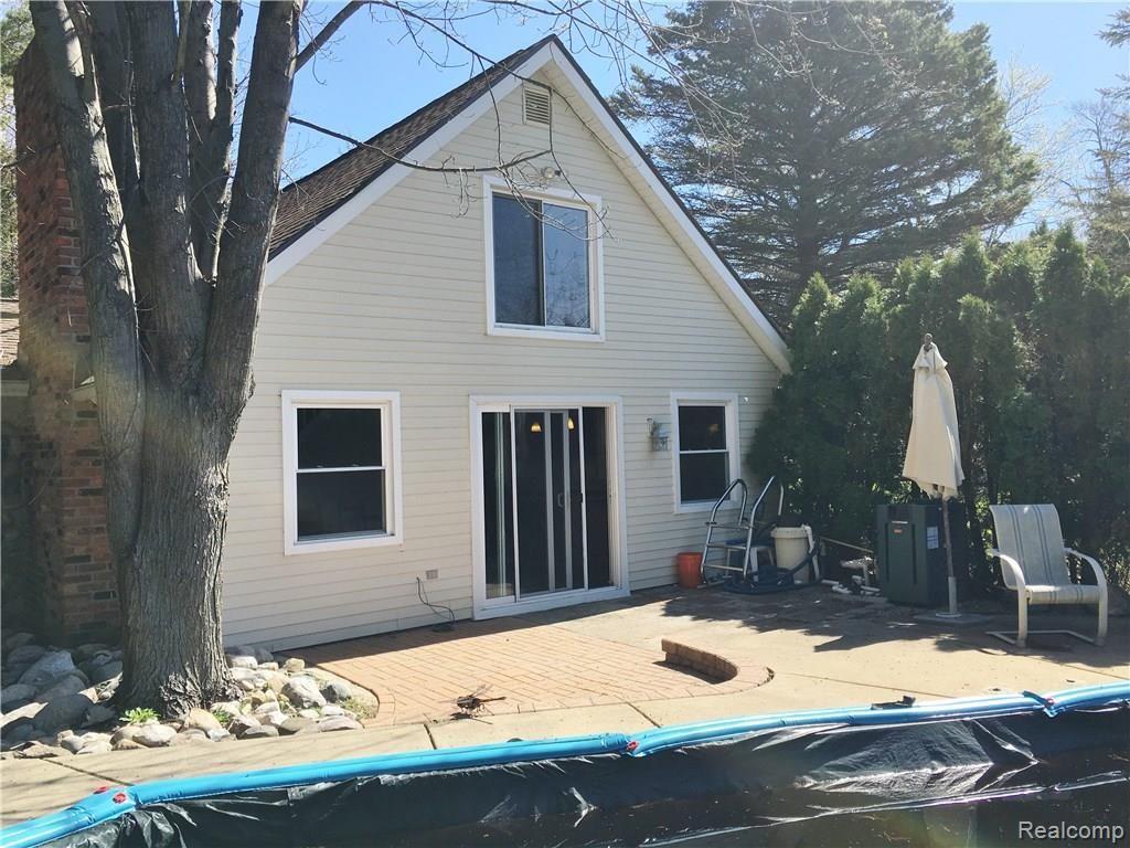 3725 Cedar Point Howell, MI 48843 - Photo 23 of 31 Photo Apr 27, 11 24 51 AM.jpg