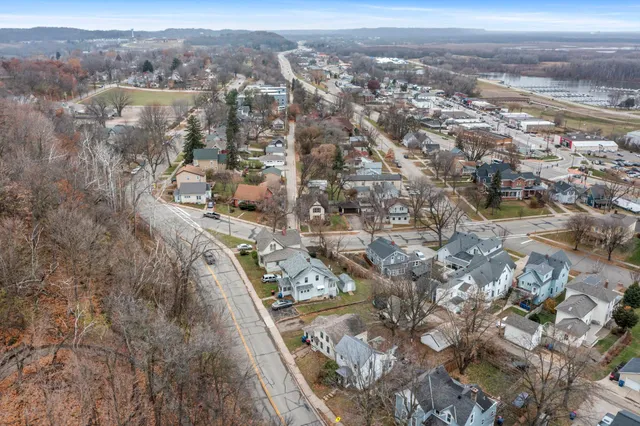 $179,900 | 1130 West 4th Street, Red Wing, MN 55066