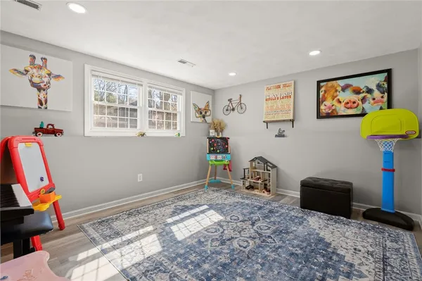 $679,000 | 51 Cove Avenue, Barrington, RI 02806