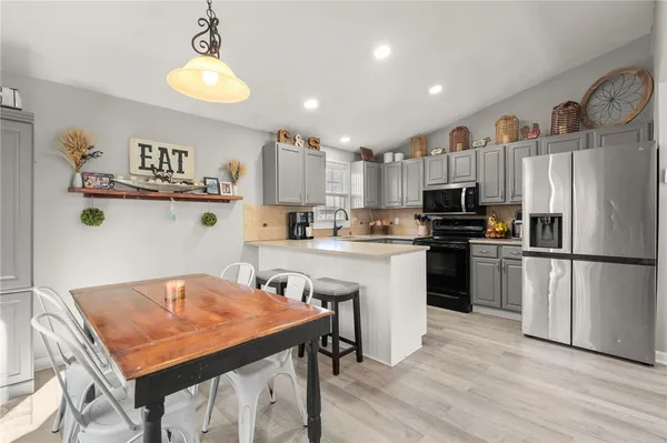 $679,000 | 51 Cove Avenue, Barrington, RI 02806