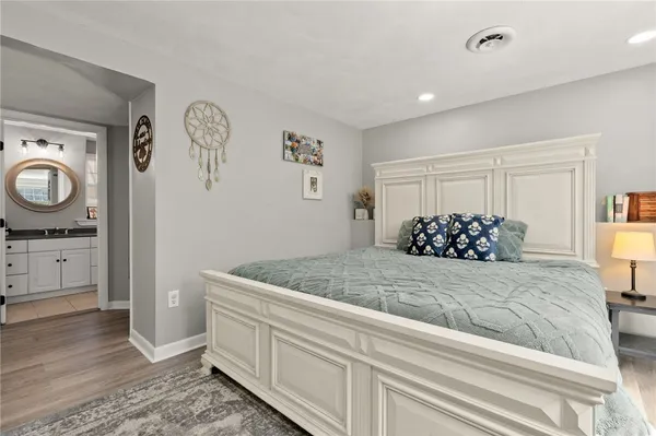 $679,000 | 51 Cove Avenue, Barrington, RI 02806