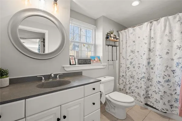 $679,000 | 51 Cove Avenue, Barrington, RI 02806