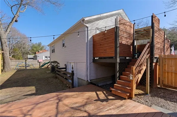 $679,000 | 51 Cove Avenue, Barrington, RI 02806