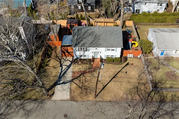 $679,000 | 51 Cove Avenue, Barrington, RI 02806