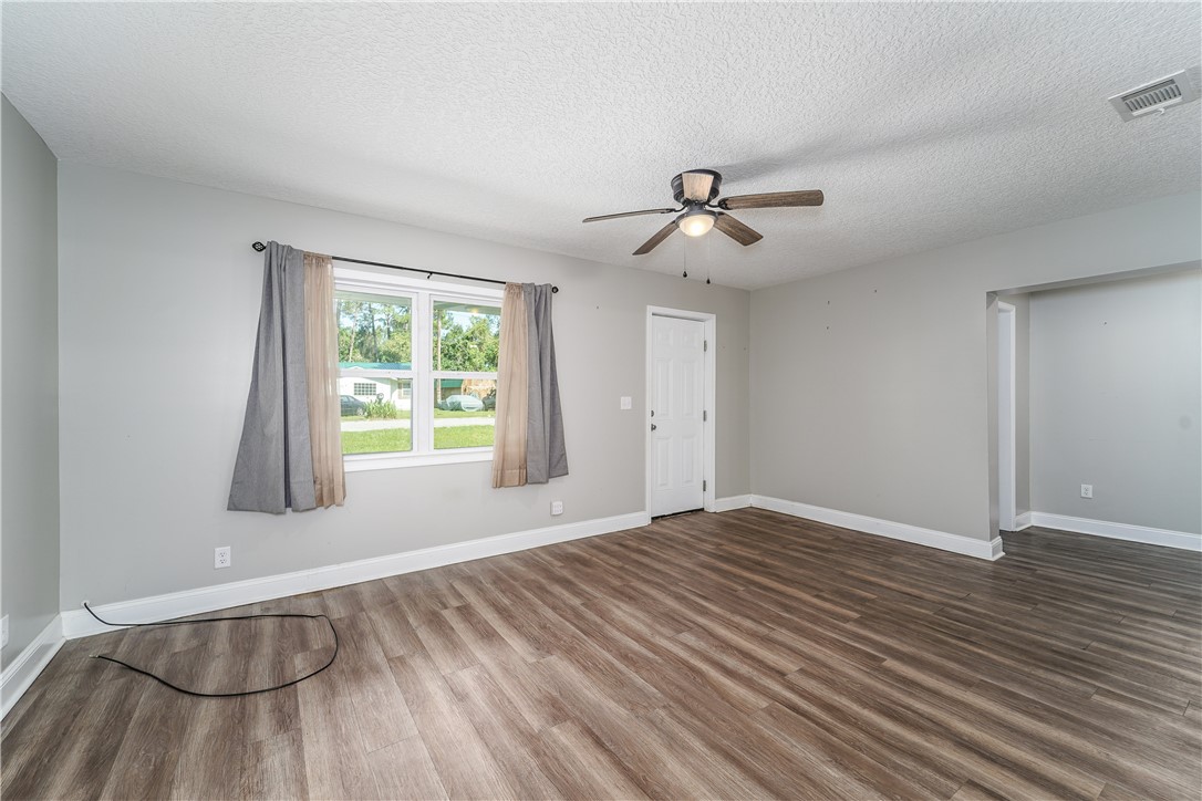 2706 Alice Street Waycross, GA 31501 - Photo 7 of 24