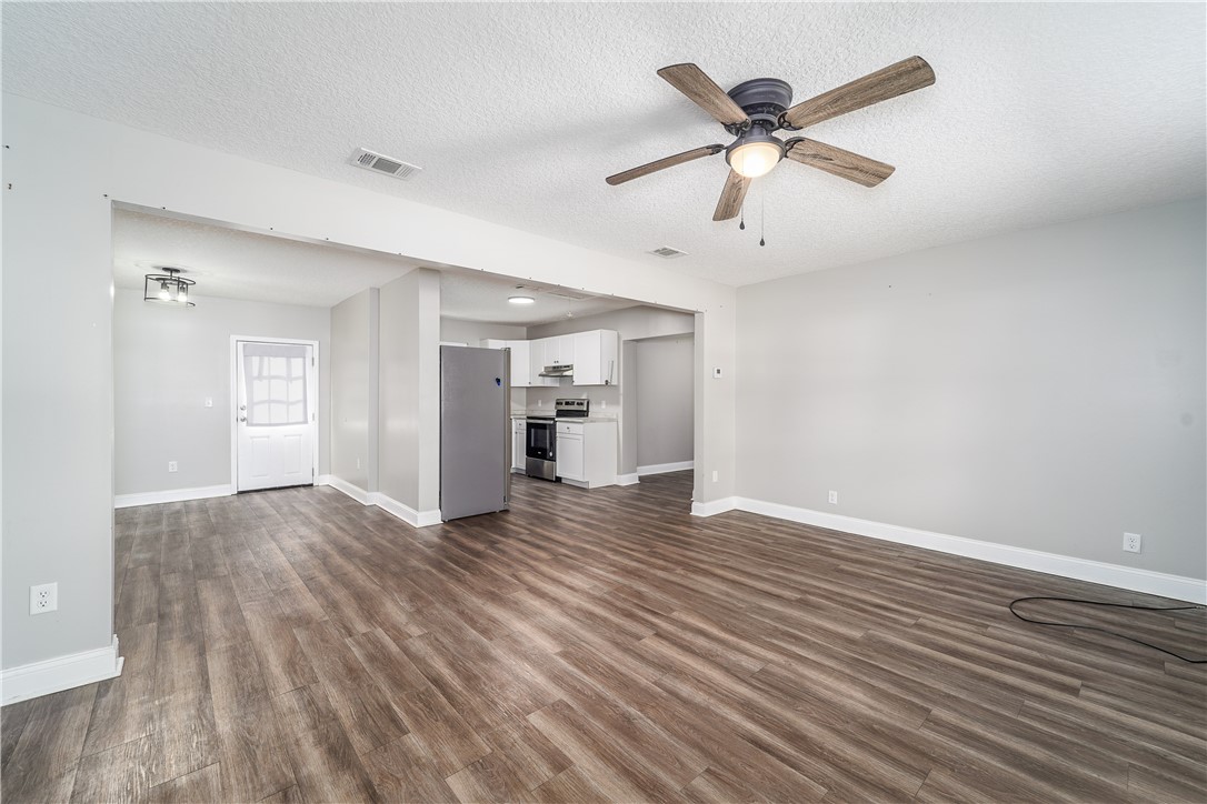 2706 Alice Street Waycross, GA 31501 - Photo 8 of 24