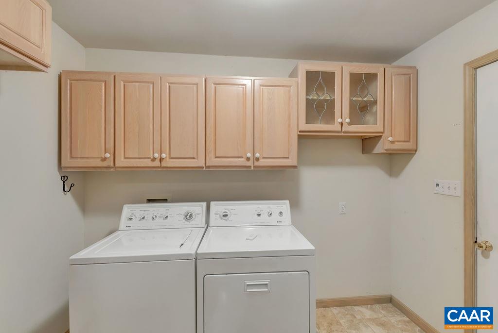 9 Out Of Bounds Road Palmyra, VA 22963 - Photo 26 of 37 a utility room with dryer and washer
