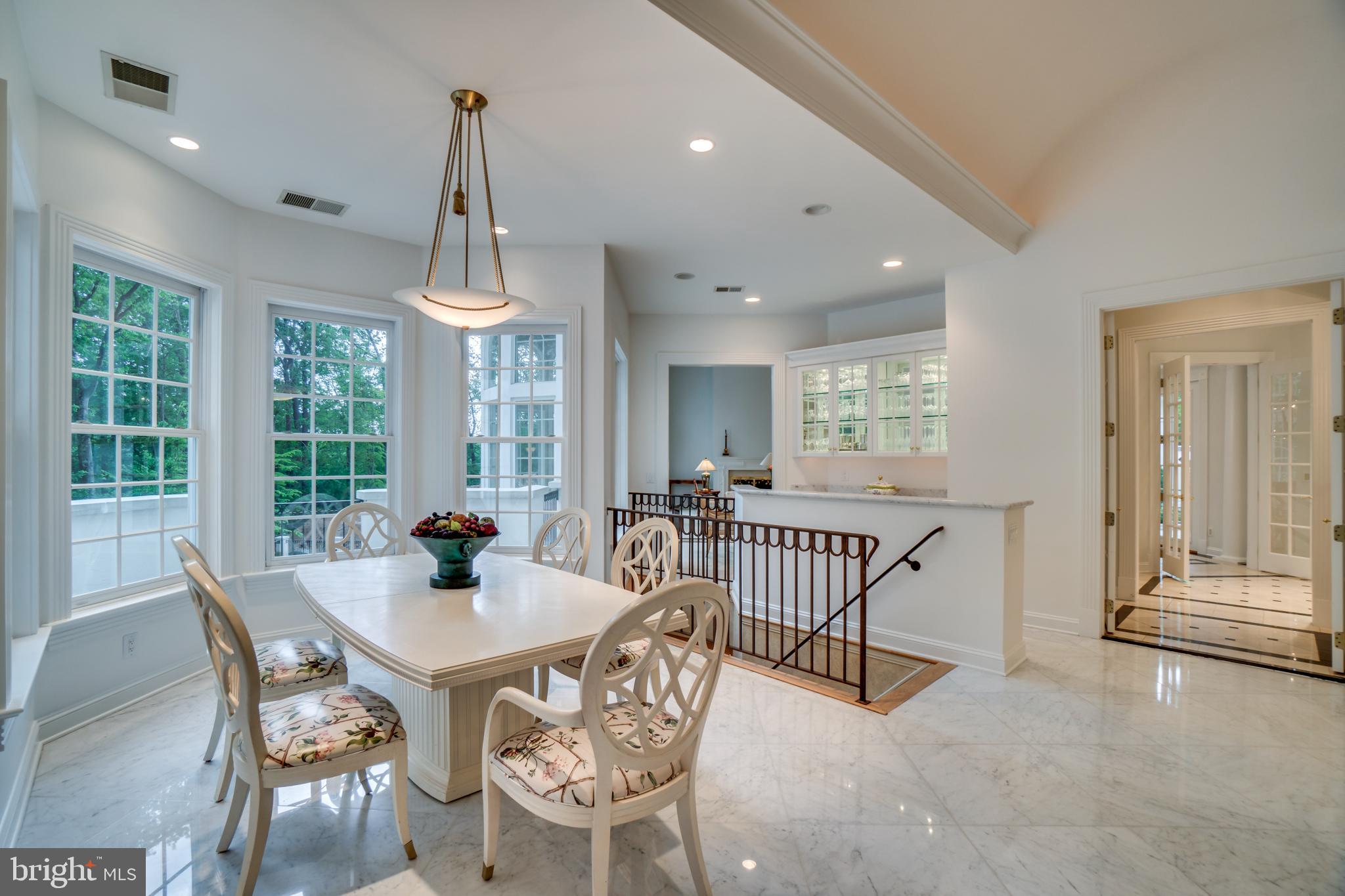 1336 Potomac School Road McLean, VA 22101 - Photo 8 of 61