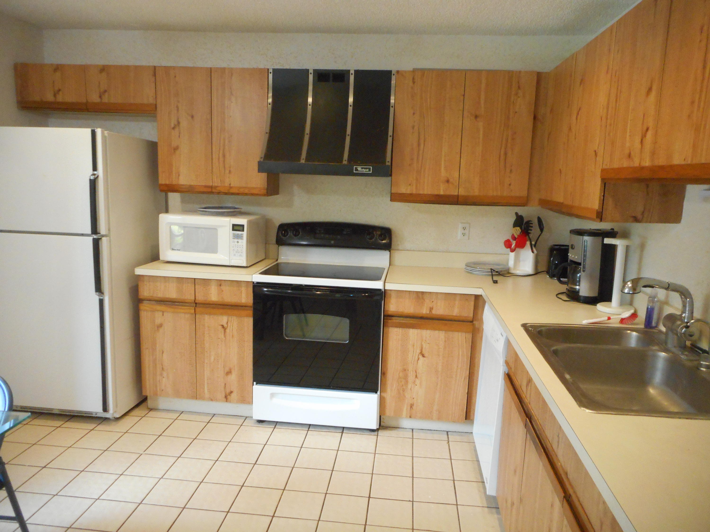 9334 Sable Ridge Circle, Unit C Boca Raton, FL 33428 - Photo 6 of 6 DSCN0516