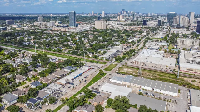 $650,000 | 4406 Ingersoll Street, Houston, TX 77027