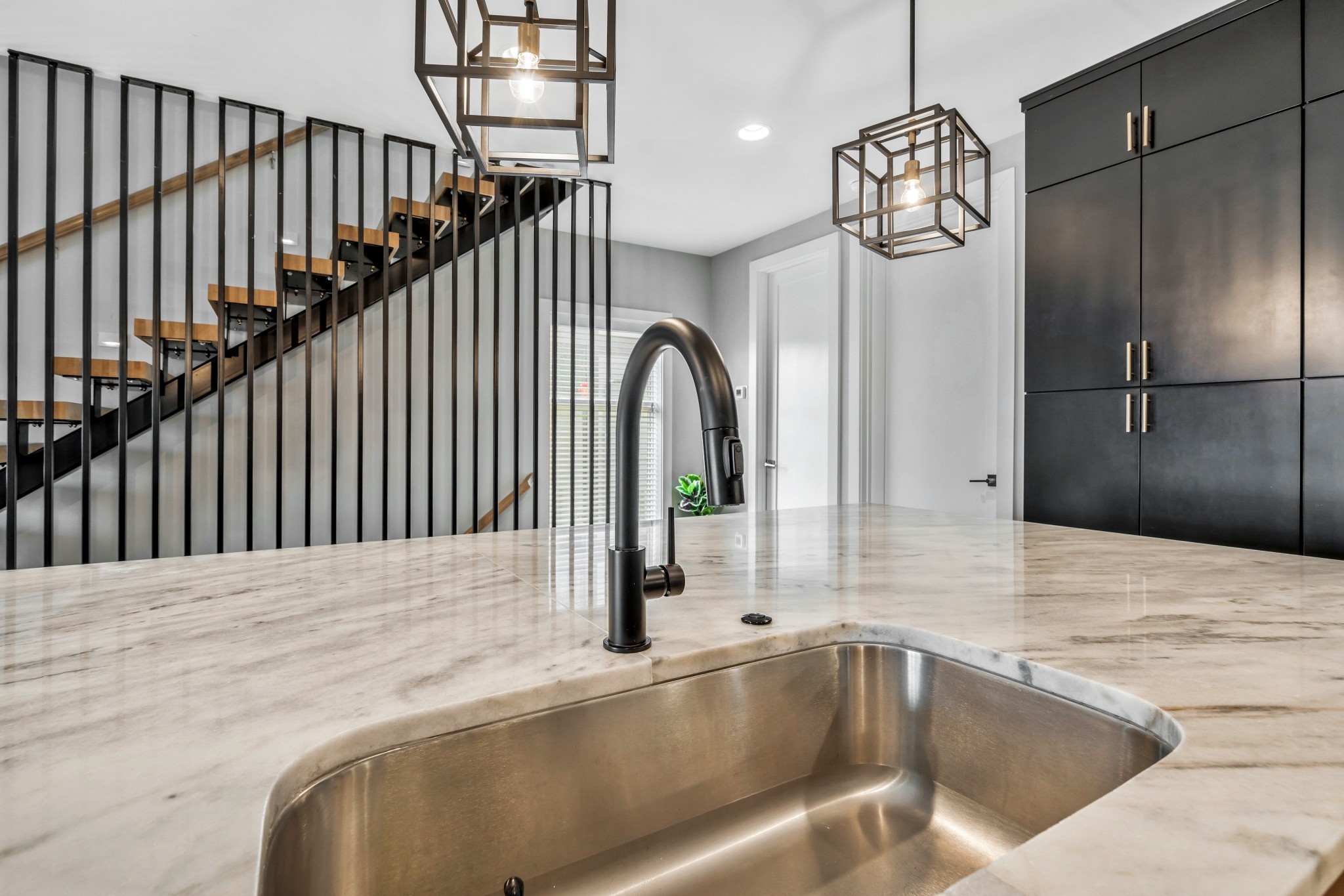 705 27th Avenue North Nashville, TN 37209 - Photo 15 of 41 a view of a living room and entryway