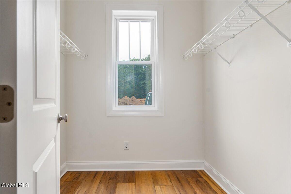 14 Brookhaven Court Wilton, NY 12866 - Photo 17 of 45 27-6 EASTPOINTE DR-21