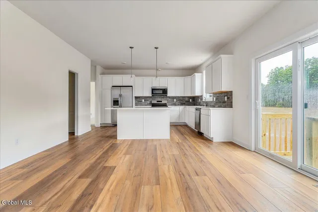 $741,500 | 14 Brookhaven Court, Wilton, NY 12866