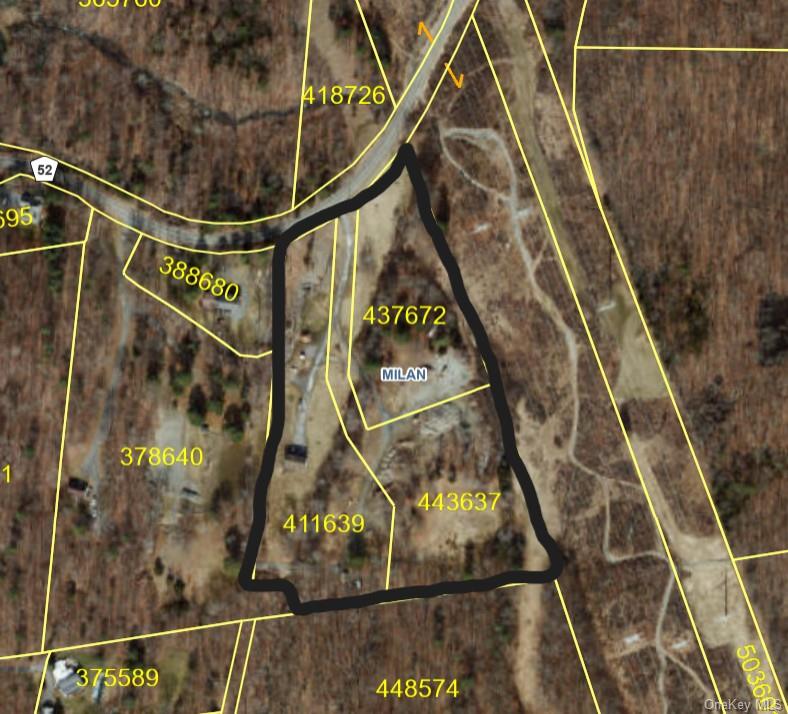 400 Round Lake Road Rhinebeck, NY 12572 - Photo 28 of 34 Aerial map of property and surrounding area featuring property boundaries highlighted