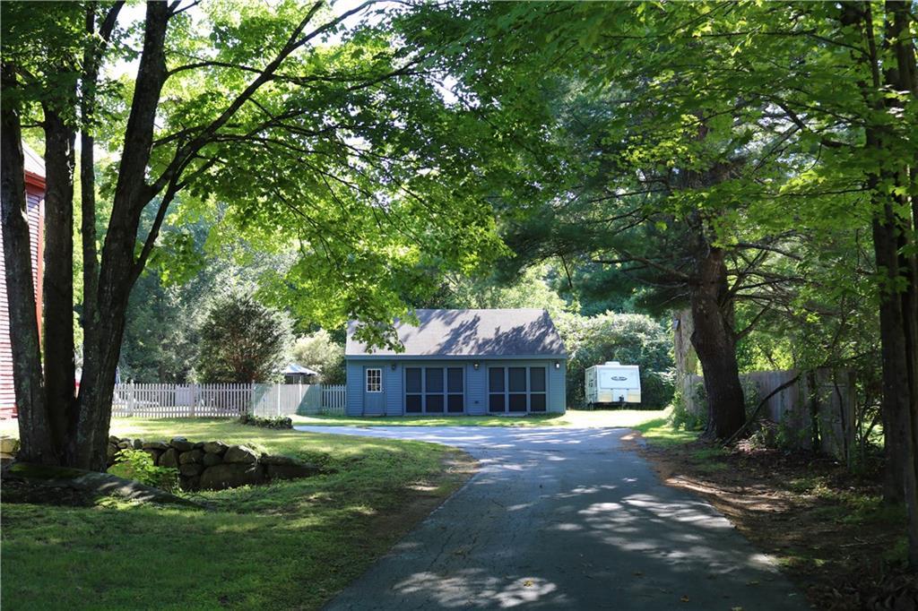 377 Main Street Springvale, ME 04083 - Photo 9 of 31 Pool house/Garage