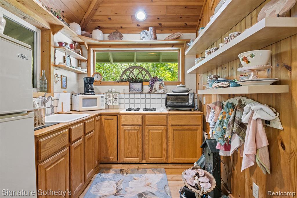 11436 Lakeview Road Northeast Kalkaska, MI 49646 - Photo 11 of 29