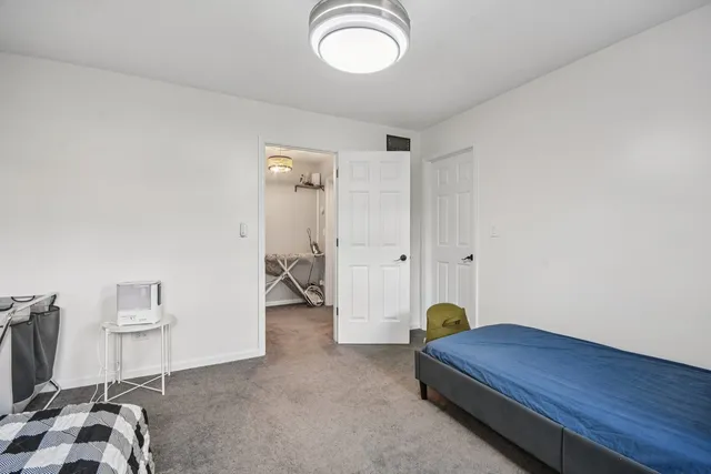 $649,900 | 34115 North Wooded Glen Drive, Grayslake, IL 60030