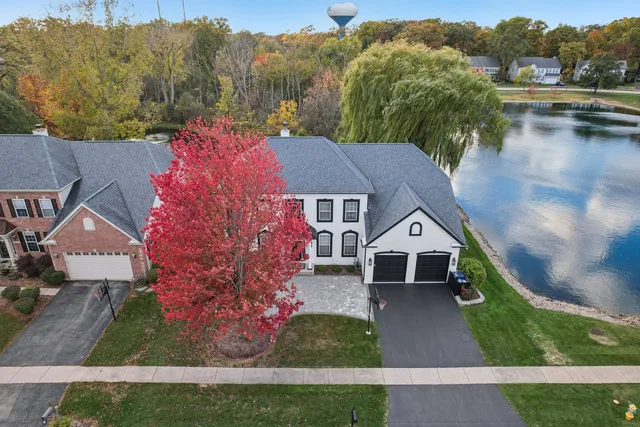 $649,900 | 34115 North Wooded Glen Drive, Grayslake, IL 60030