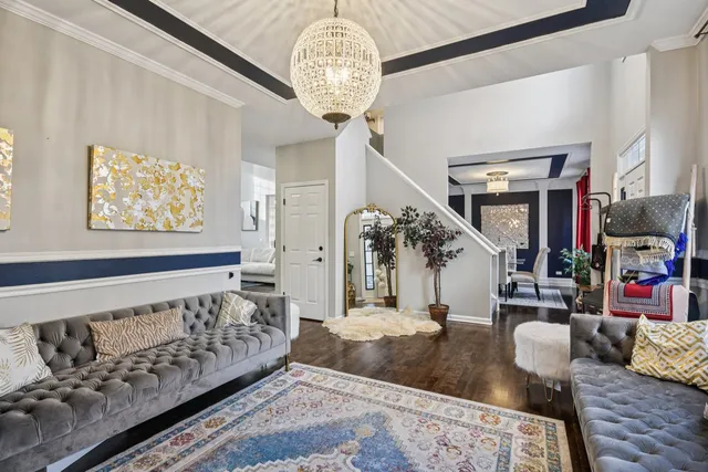 $649,900 | 34115 North Wooded Glen Drive, Grayslake, IL 60030