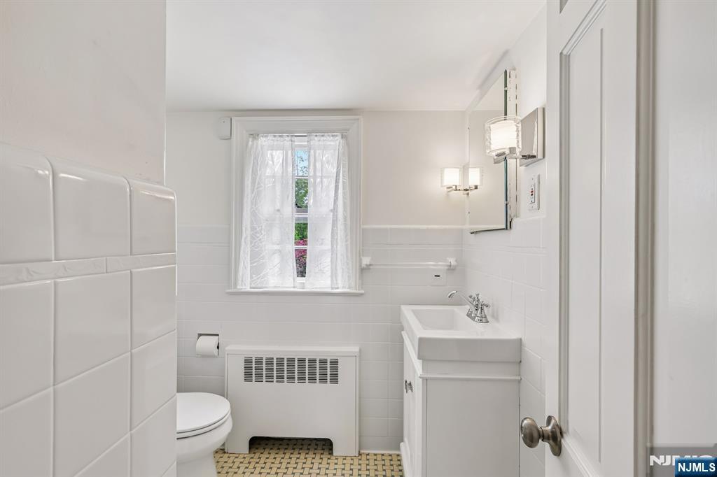 256 Lotte Road Ridgewood, NJ 07450 - Photo 31 of 44