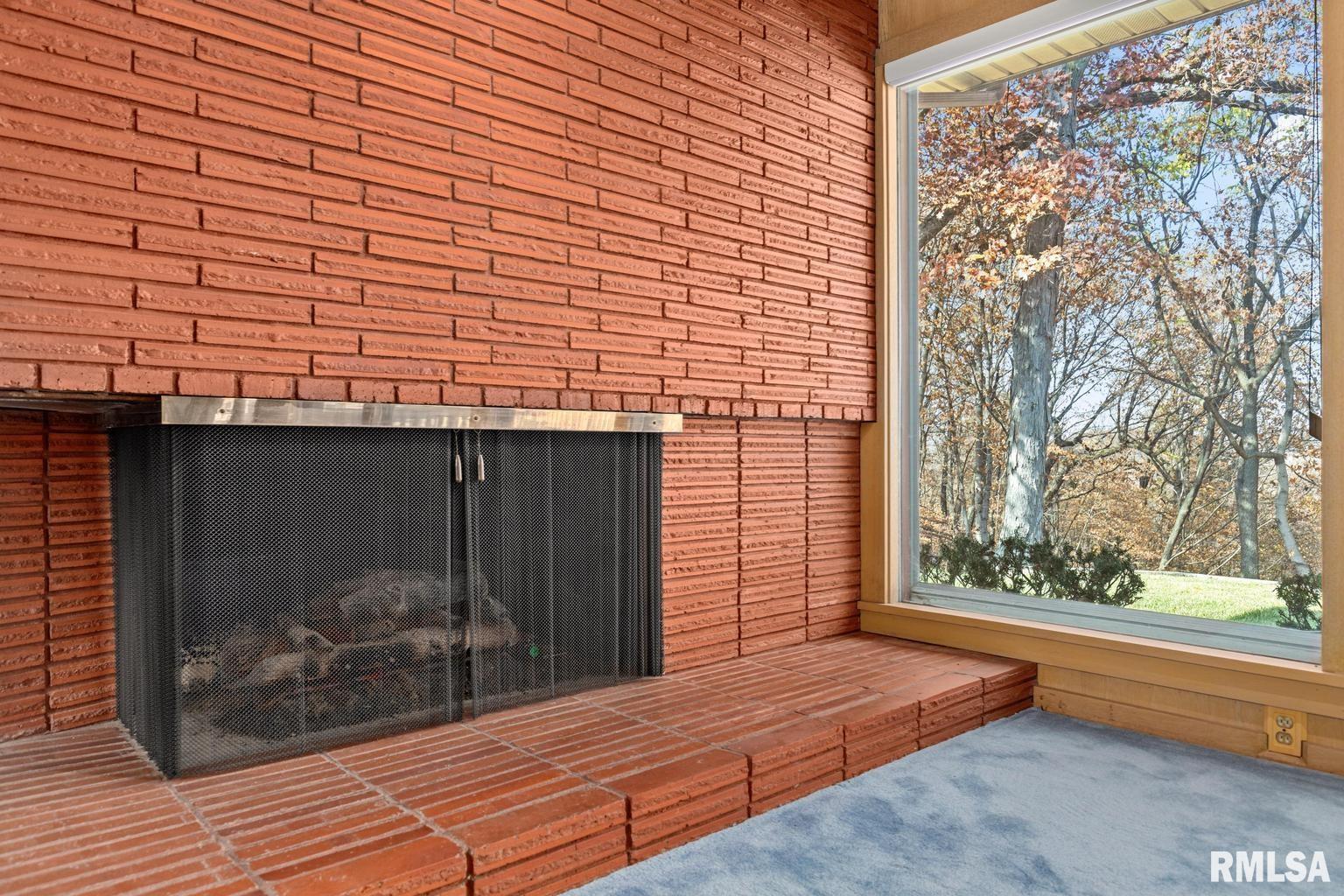 9169 North Picture Ridge Road Peoria, IL 61615 - Photo 10 of 48 Gallery Image 10