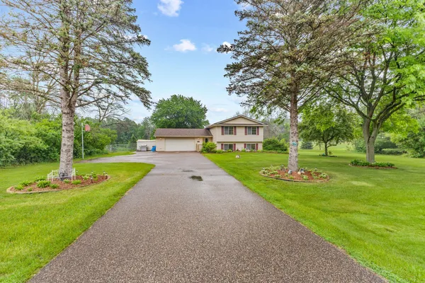 $424,900 | 20075 Uplander Street Northwest, Oak Grove, MN 55011