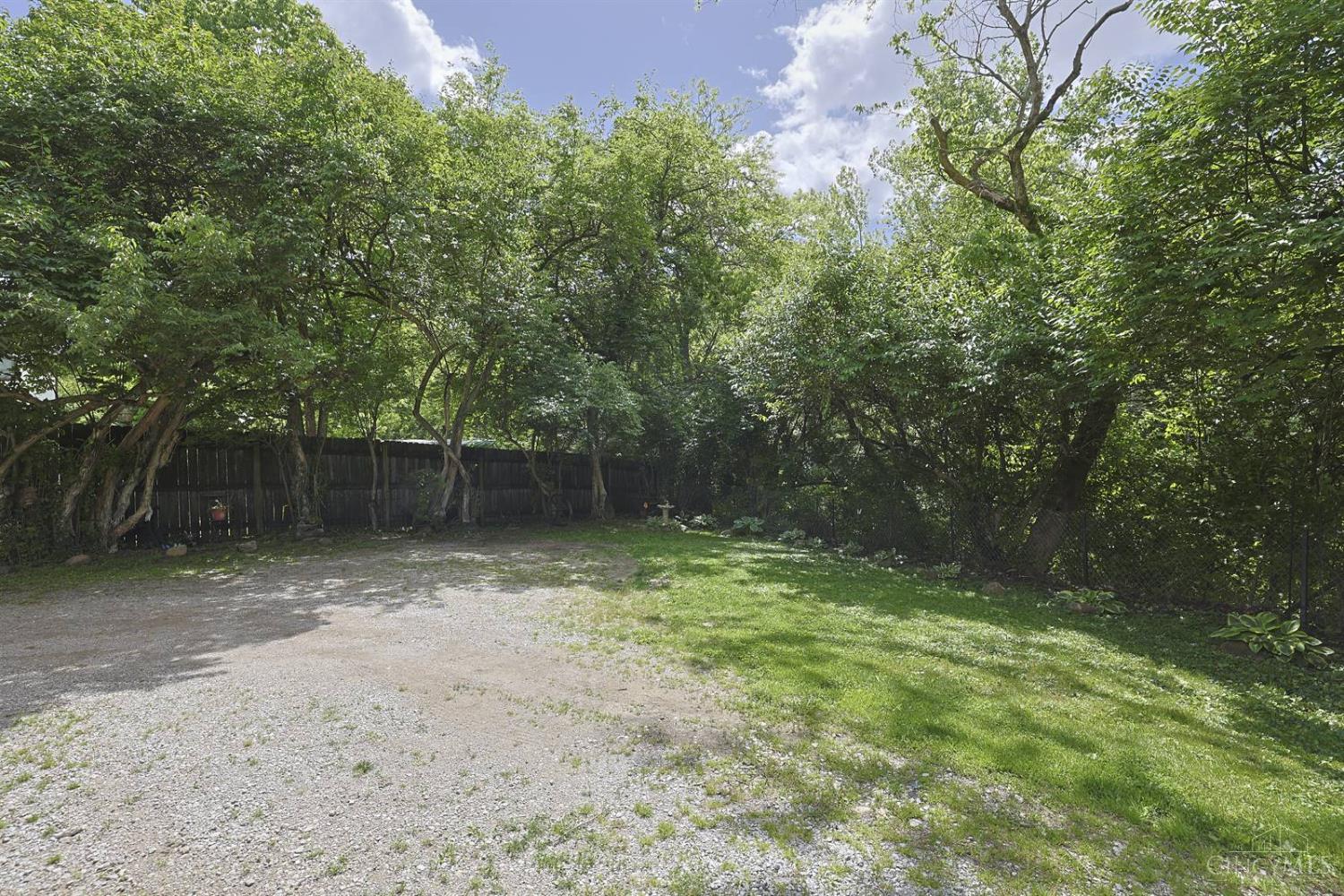 1915 West Fork Road Cincinnati, OH 45223 - Photo 41 of 46