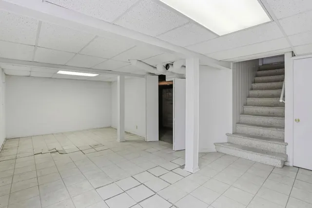 a view of walk in closet