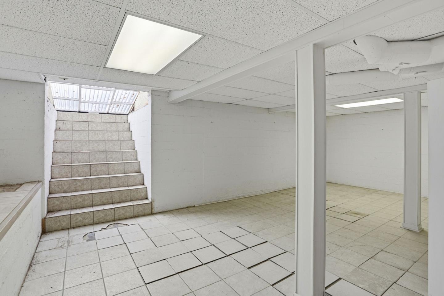 680 North Winchester Boulevard Santa Clara, CA 95050 - Photo 24 of 34