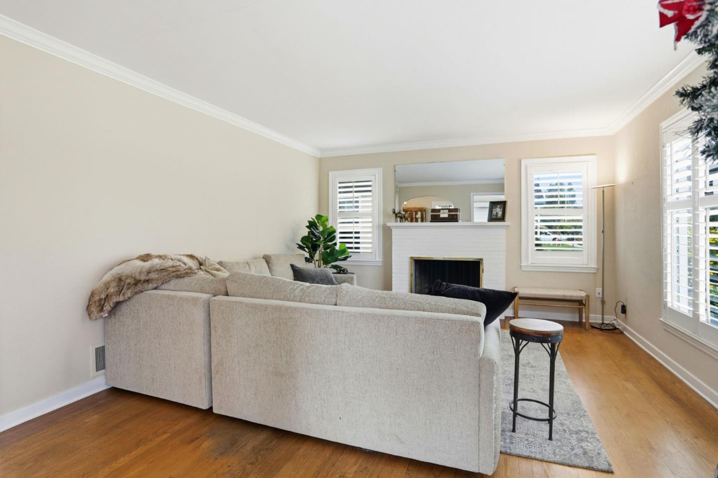 680 North Winchester Boulevard Santa Clara, CA 95050 - Photo 6 of 34