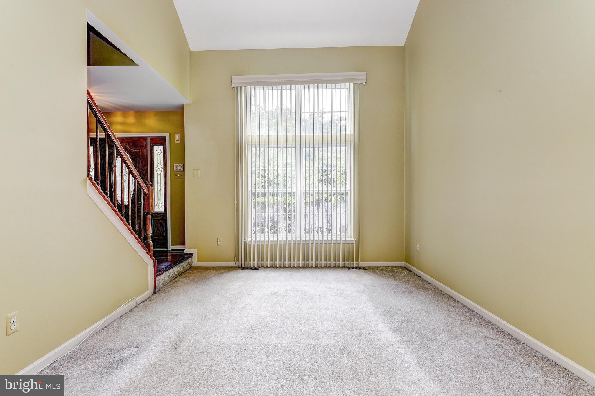 201 Marshall Wood Road Reisterstown, MD 21136 - Photo 8 of 28 Living Room