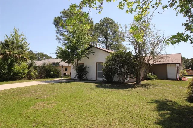 $1,350 | 2 Plateau Lane, Palm Coast, FL 32164