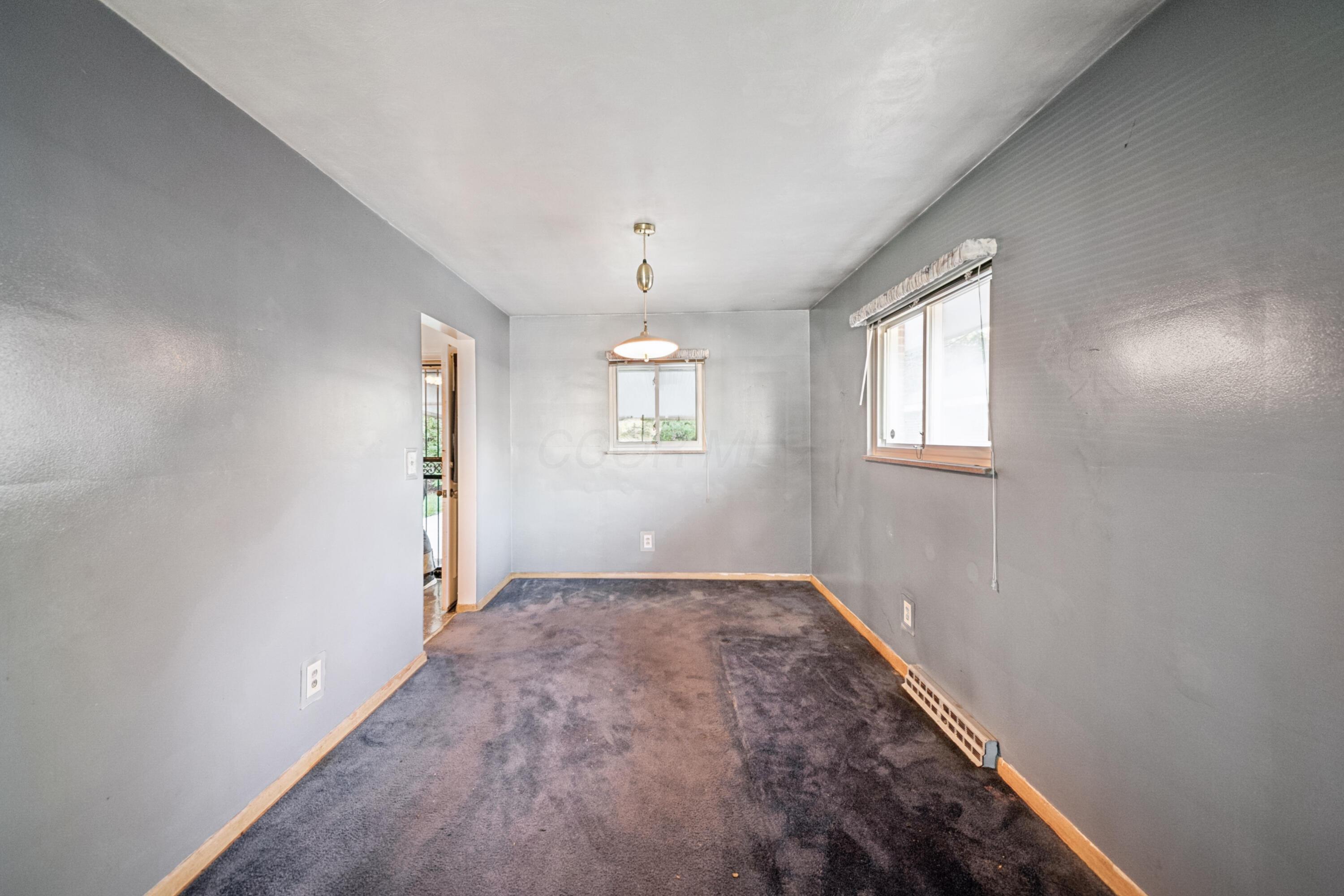 1483 Courtright Road Columbus, OH 43227 - Photo 5 of 44 L_1483_Courtright_Rd031