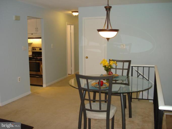 534 South Charles Street, Unit R81 Baltimore, MD 21204 - Photo 10 of 30 Dining Room
