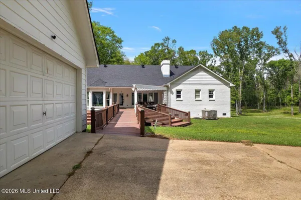 $530,000 | 22 Lifer Road, Clinton, MS 39056