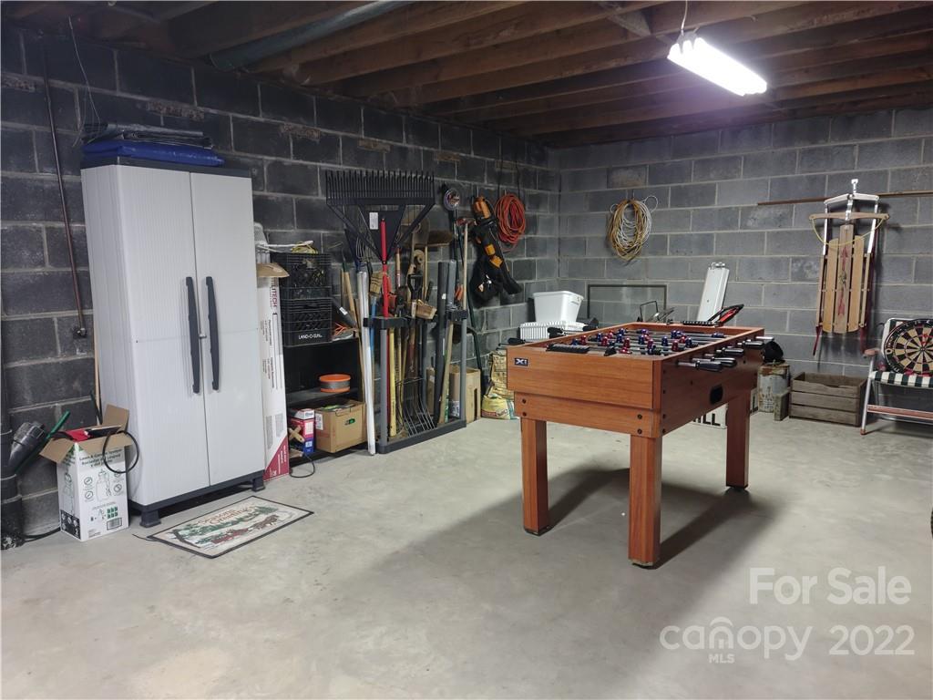 233 Nottingham Road Maggie Valley, NC 28751 - Photo 32 of 44 a view of a room with gym equipment