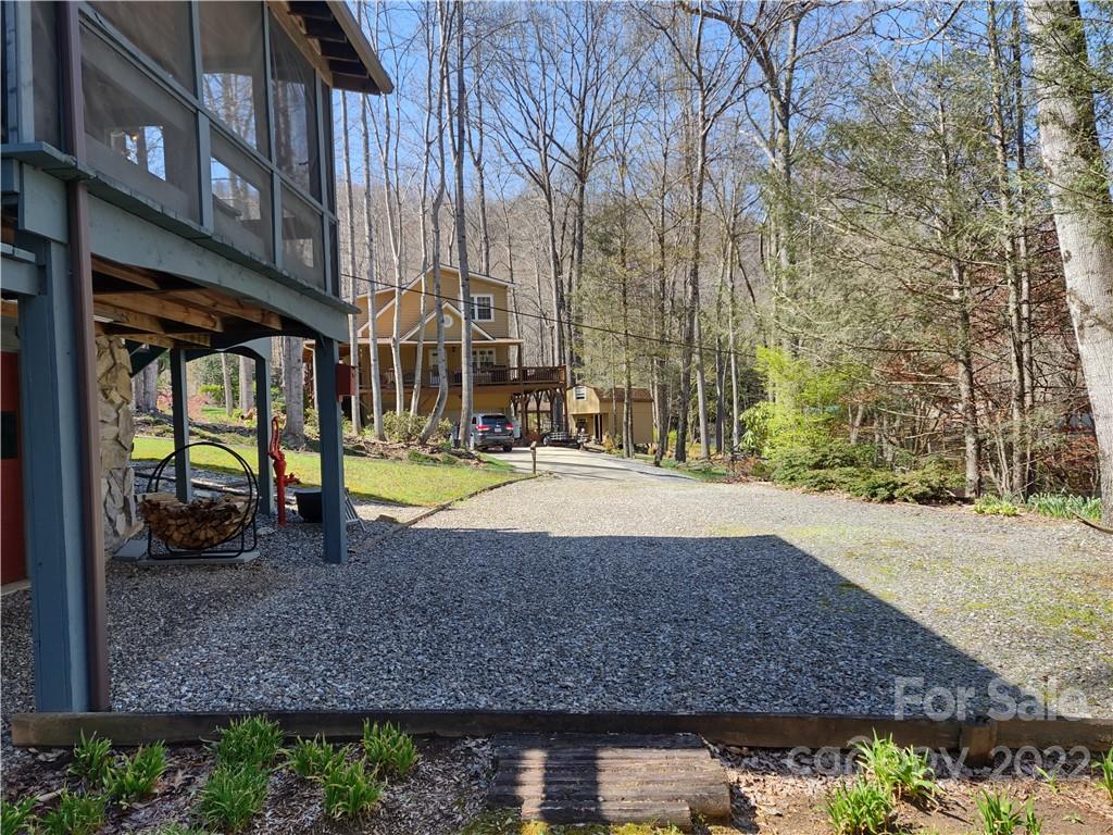 233 Nottingham Road Maggie Valley, NC 28751 - Photo 6 of 44 a view of outdoor space yard and street