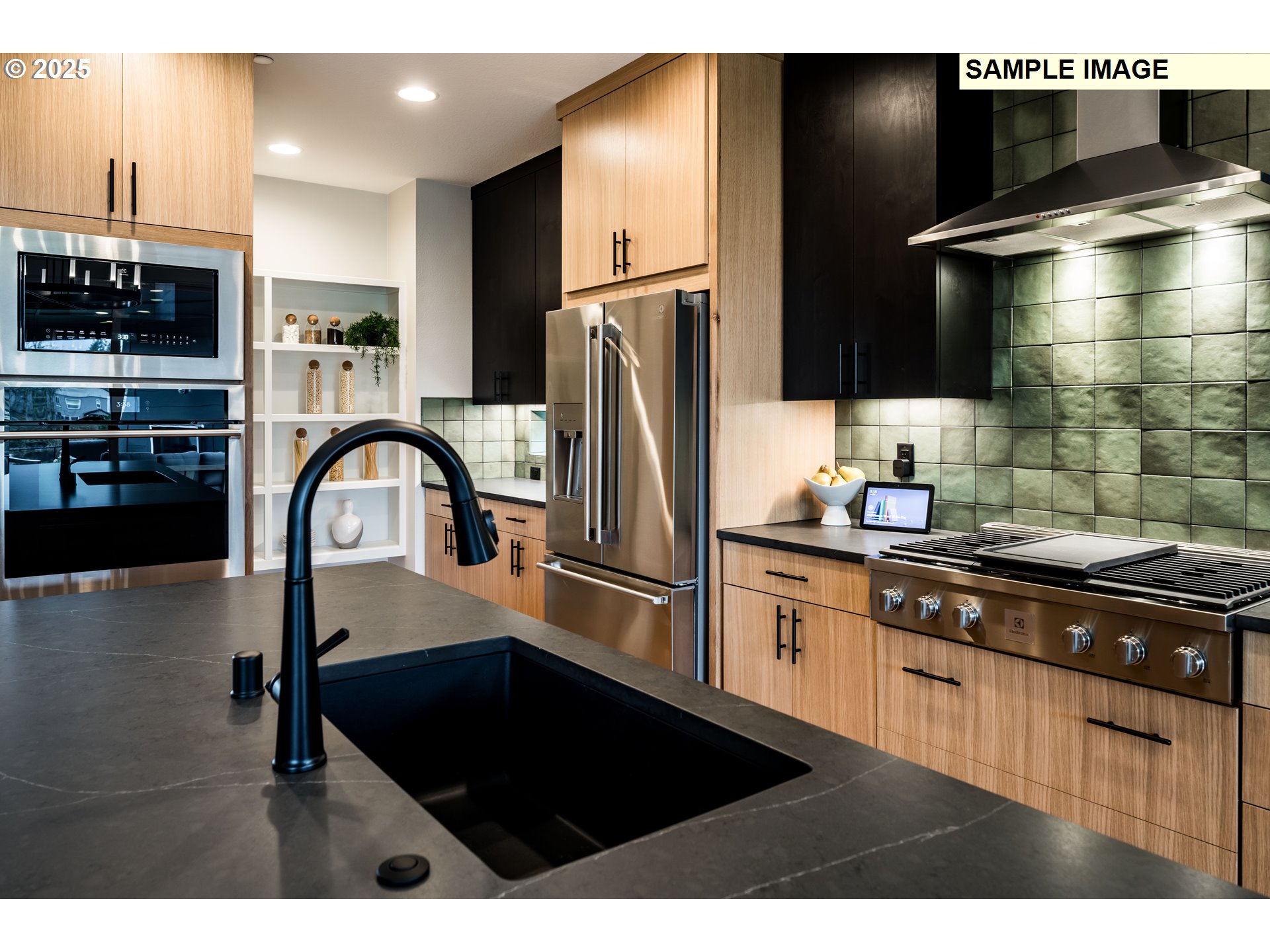 1124 North Helens Vw Drive Ridgefield, WA 98642 - Photo 7 of 39 Kitchen