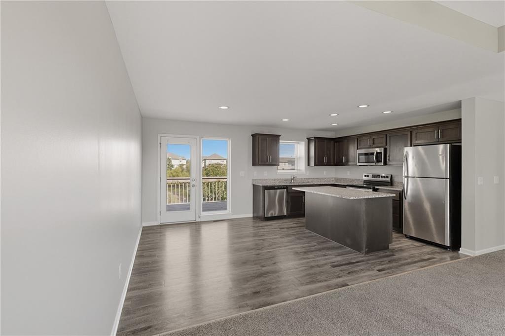 21708 North Ridge Peculiar, MO 64078 - Photo 11 of 39