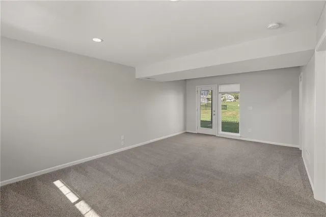 $309,000 | 21708 North Ridge, Peculiar, MO 64078