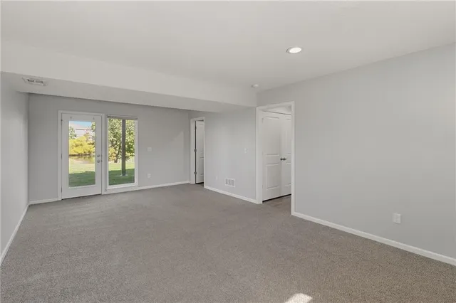 $309,000 | 21708 North Ridge, Peculiar, MO 64078