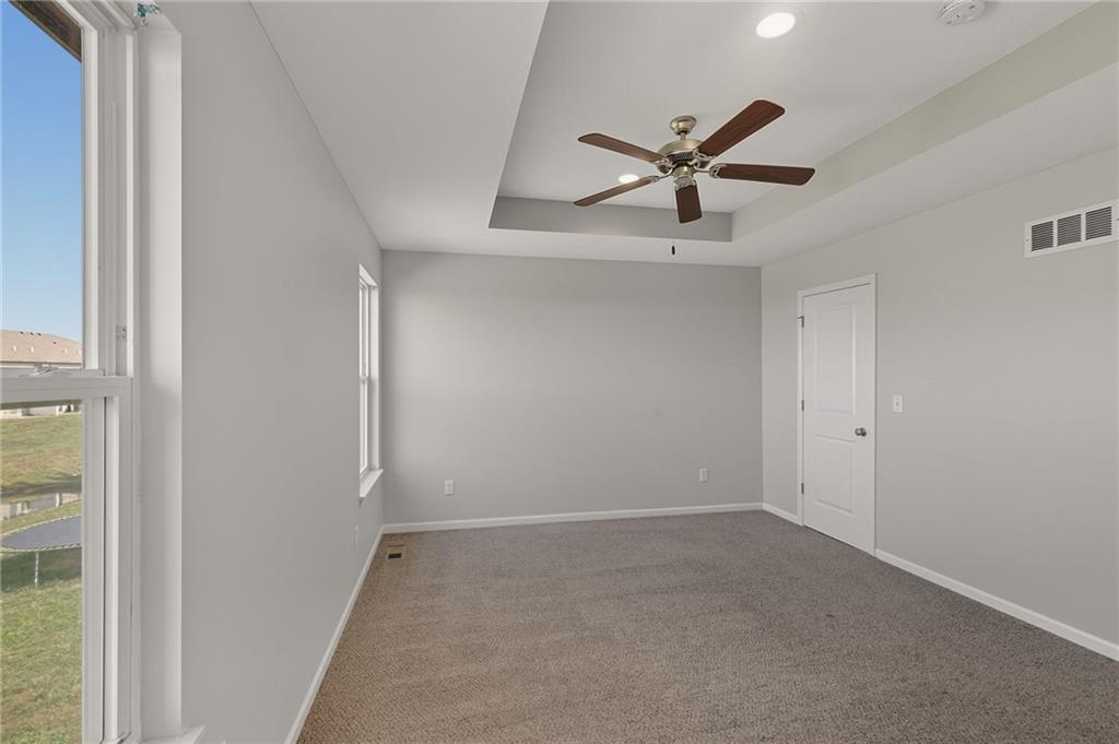 21708 North Ridge Peculiar, MO 64078 - Photo 20 of 39