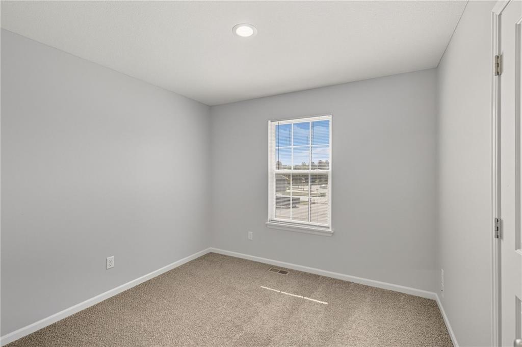 21708 North Ridge Peculiar, MO 64078 - Photo 26 of 39