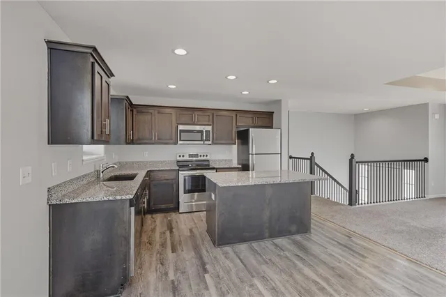 $309,000 | 21708 North Ridge, Peculiar, MO 64078