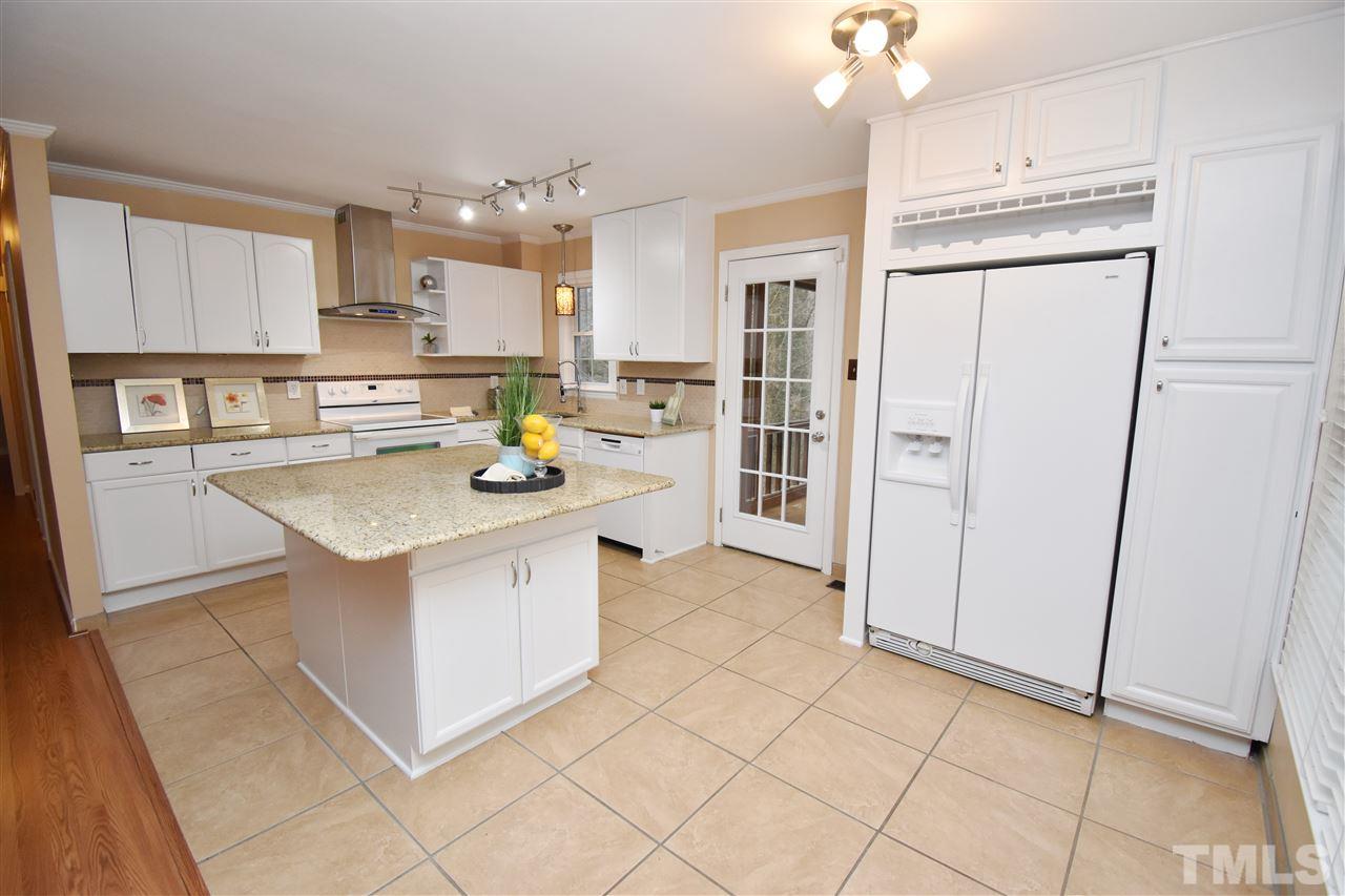2416 Windsor Trail Raleigh, NC 27615 - Photo 5 of 27