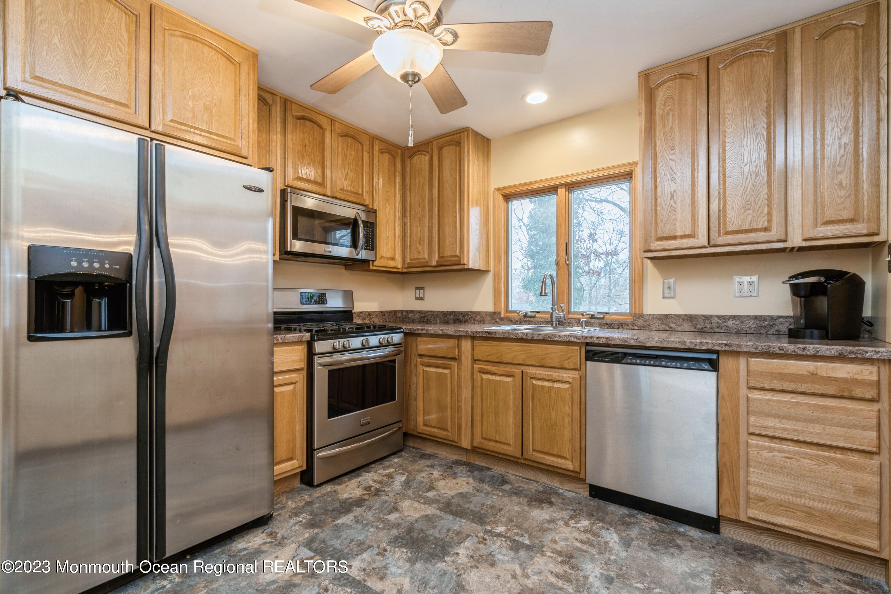 37 Pine Tree Drive Bayville, NJ 08721 - Photo 11 of 24 11_37PineTreeDr_2015_HiRes