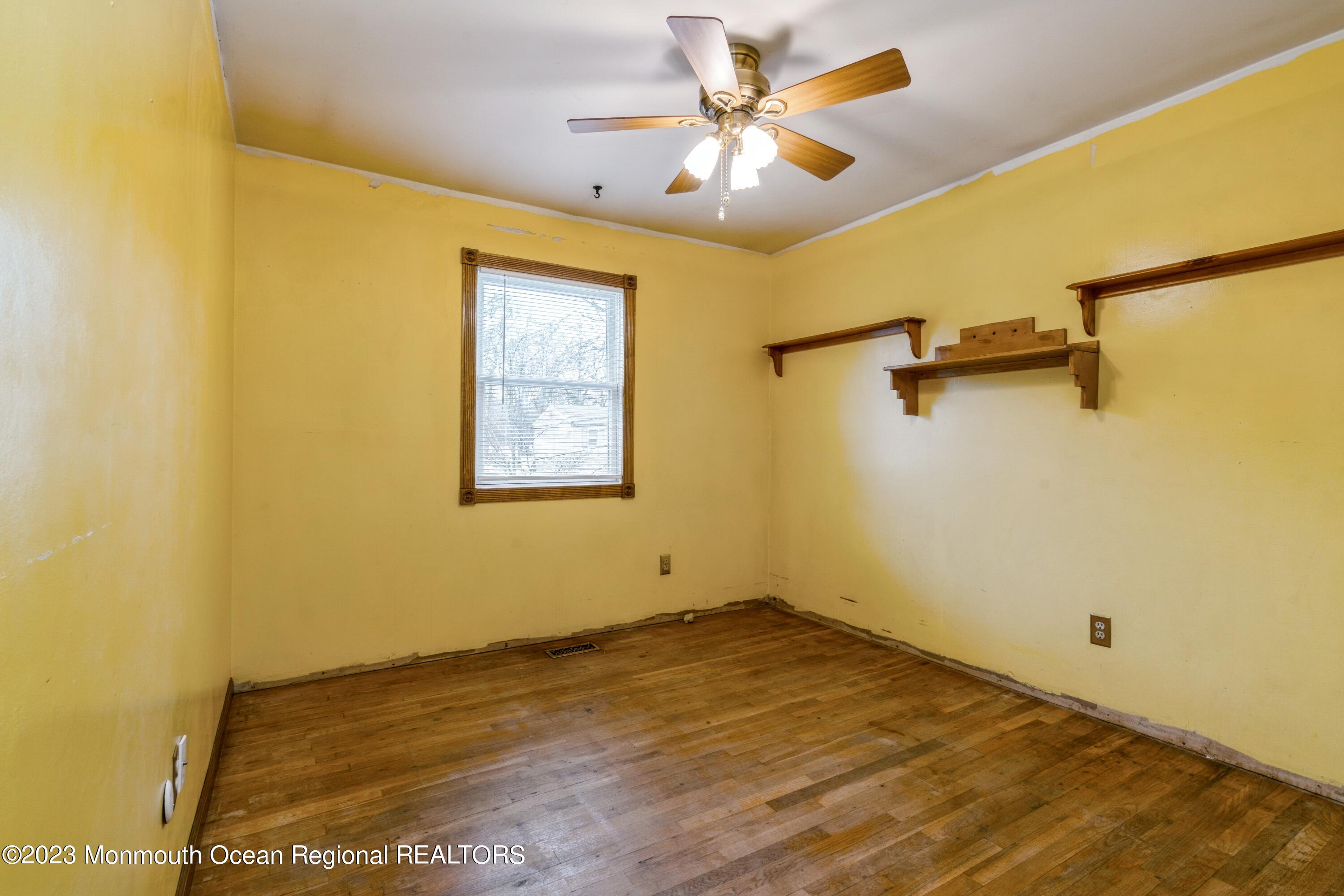 37 Pine Tree Drive Bayville, NJ 08721 - Photo 16 of 24 16_37PineTreeDr_2021_HiRes