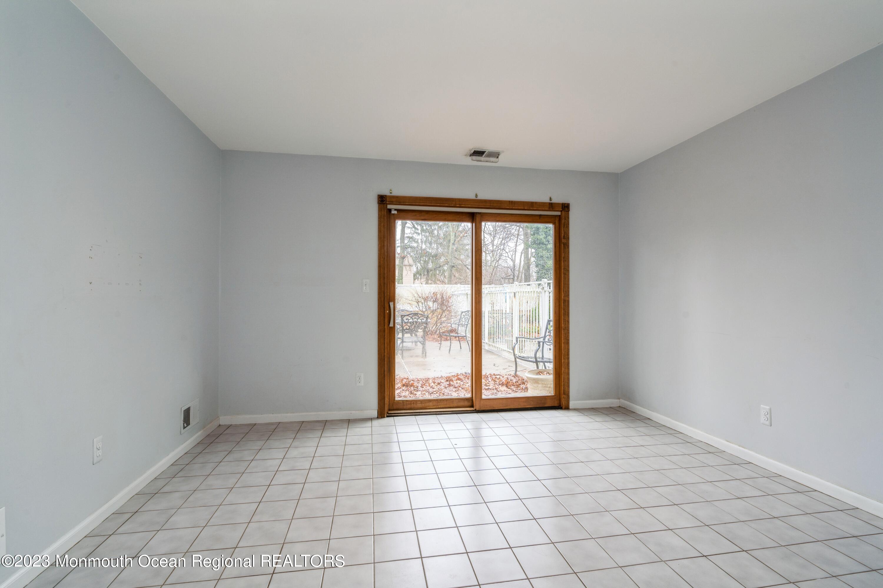 37 Pine Tree Drive Bayville, NJ 08721 - Photo 18 of 24 18_37PineTreeDr_2024_HiRes